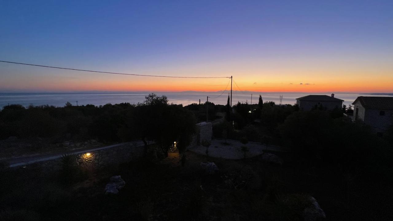 Luxurious Villa At A Unique Spot アギオス・ニコラオス エクステリア 写真
