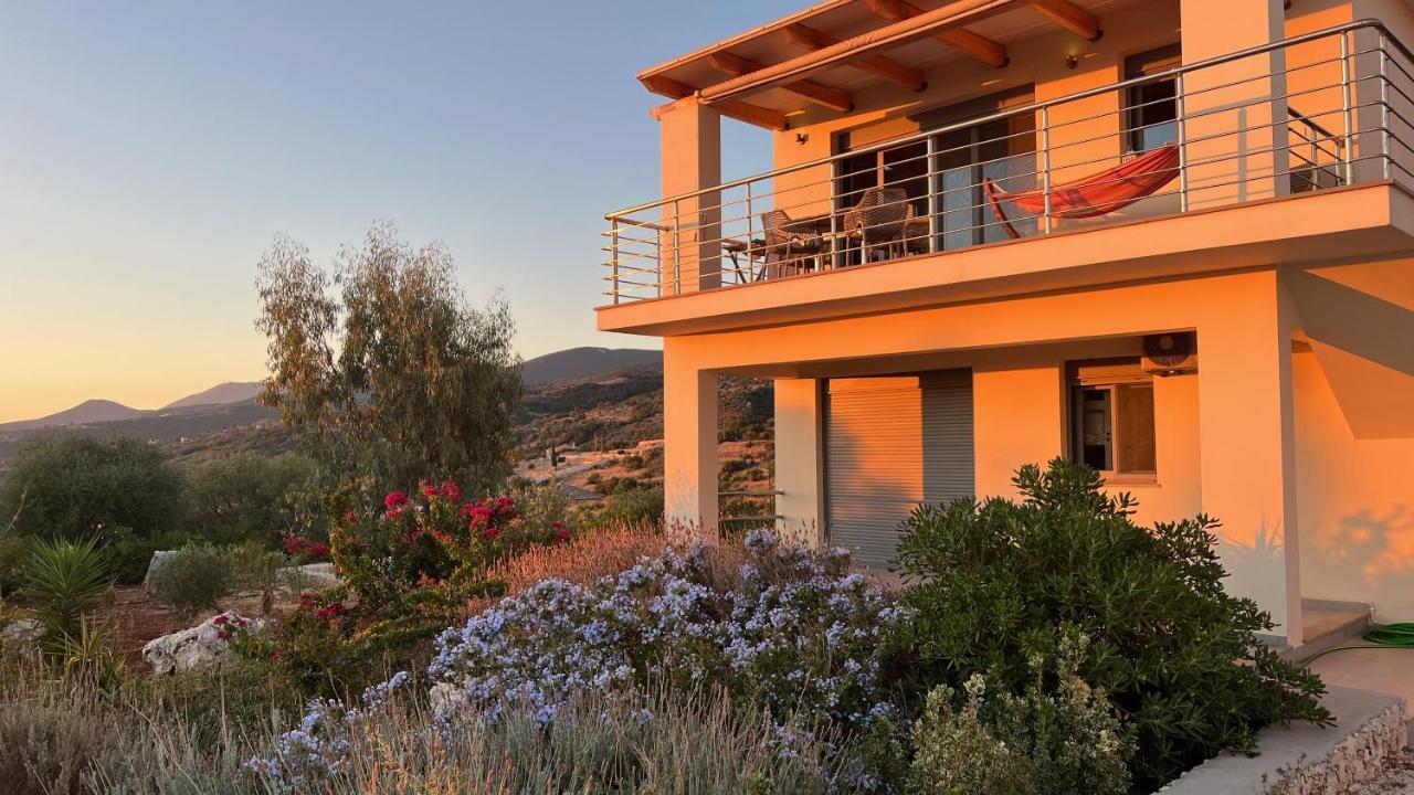 Luxurious Villa At A Unique Spot アギオス・ニコラオス エクステリア 写真
